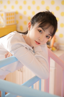 被灌满精子的五个女校花
